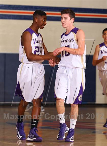 Thumbnail 3 in Valencia vs. Eastside Catholic (Chaminade Christmas Classic) photogallery.