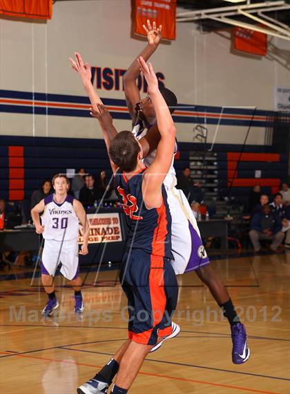 Thumbnail 3 in Valencia vs. Eastside Catholic (Chaminade Christmas Classic) photogallery.