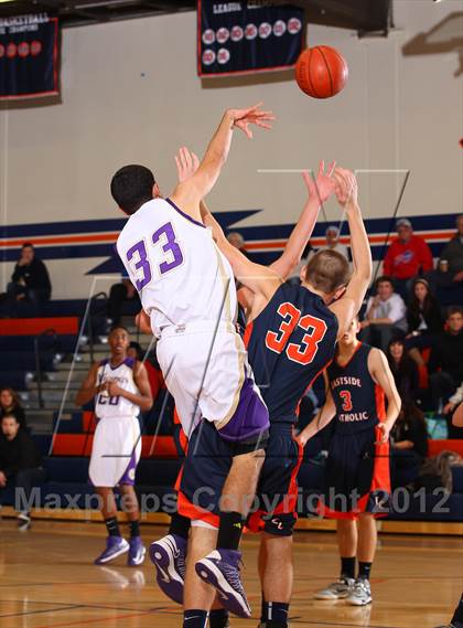 Thumbnail 2 in Valencia vs. Eastside Catholic (Chaminade Christmas Classic) photogallery.