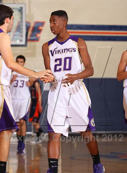 Thumbnail 1 in Valencia vs. Eastside Catholic (Chaminade Christmas Classic) photogallery.