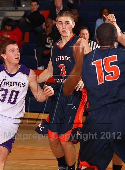 Thumbnail 3 in Valencia vs. Eastside Catholic (Chaminade Christmas Classic) photogallery.