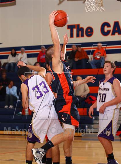 Thumbnail 1 in Valencia vs. Eastside Catholic (Chaminade Christmas Classic) photogallery.