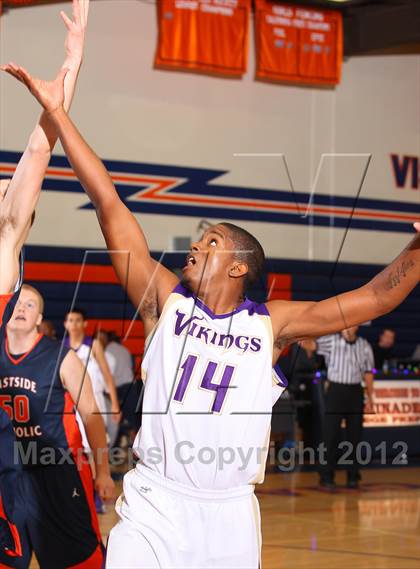 Thumbnail 1 in Valencia vs. Eastside Catholic (Chaminade Christmas Classic) photogallery.