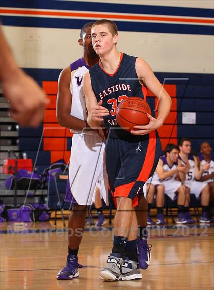 Thumbnail 2 in Valencia vs. Eastside Catholic (Chaminade Christmas Classic) photogallery.