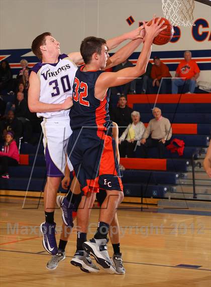 Thumbnail 3 in Valencia vs. Eastside Catholic (Chaminade Christmas Classic) photogallery.