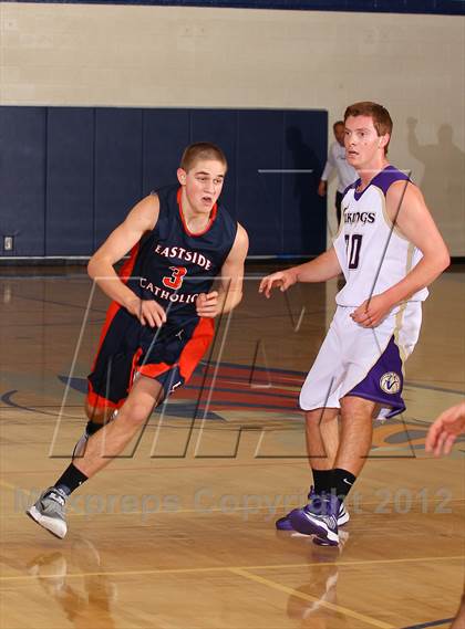 Thumbnail 3 in Valencia vs. Eastside Catholic (Chaminade Christmas Classic) photogallery.