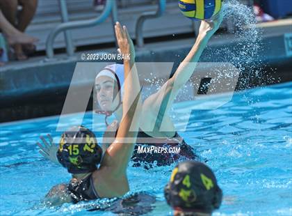 Thumbnail 1 in Santa Cruz vs Menlo-Atherton (Amanda MacDonald Tournament) photogallery.