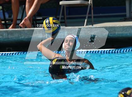 Thumbnail 1 in Santa Cruz vs Menlo-Atherton (Amanda MacDonald Tournament) photogallery.