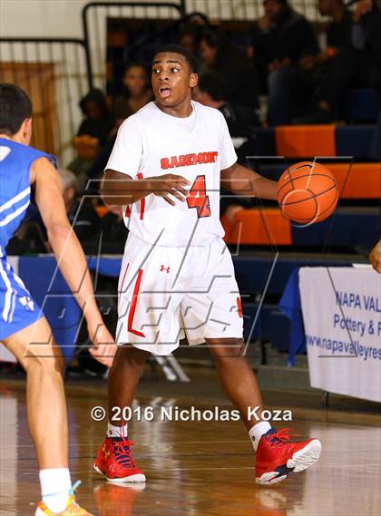 Thumbnail 3 in Bingham vs. Sagemont (Tarkanian Classic) photogallery.