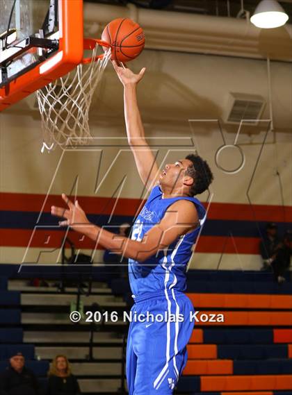Thumbnail 2 in Bingham vs. Sagemont (Tarkanian Classic) photogallery.