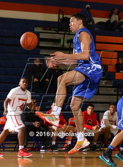 Thumbnail 2 in Bingham vs. Sagemont (Tarkanian Classic) photogallery.