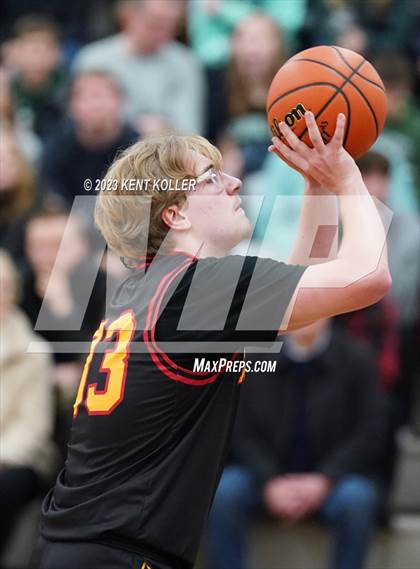 Thumbnail 1 in Cardinal Mooney Catholic @ Lutheran North photogallery.