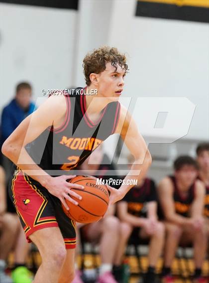 Thumbnail 2 in Cardinal Mooney Catholic @ Lutheran North photogallery.