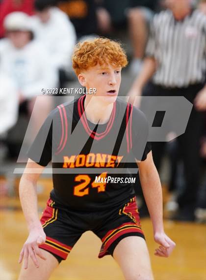 Thumbnail 1 in Cardinal Mooney Catholic @ Lutheran North photogallery.