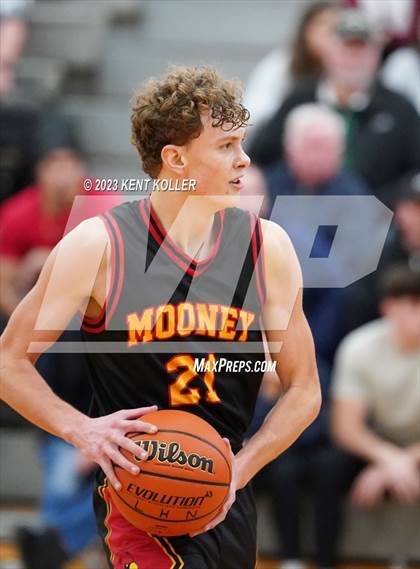 Thumbnail 3 in Cardinal Mooney Catholic @ Lutheran North photogallery.