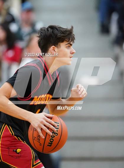 Thumbnail 1 in Cardinal Mooney Catholic @ Lutheran North photogallery.