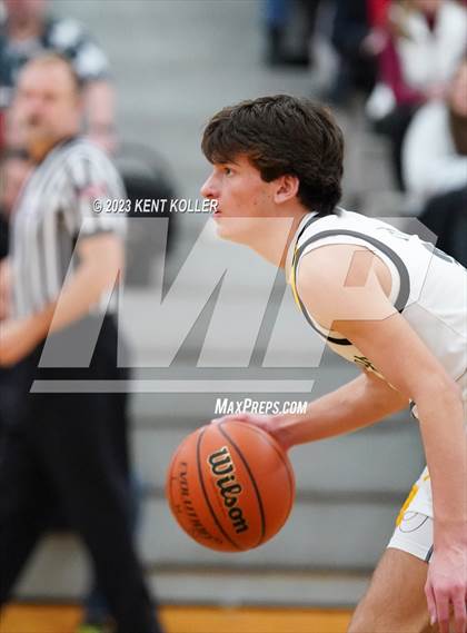 Thumbnail 2 in Cardinal Mooney Catholic @ Lutheran North photogallery.