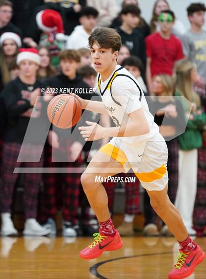 Thumbnail 3 in Cardinal Mooney Catholic @ Lutheran North photogallery.