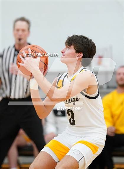 Thumbnail 1 in Cardinal Mooney Catholic @ Lutheran North photogallery.