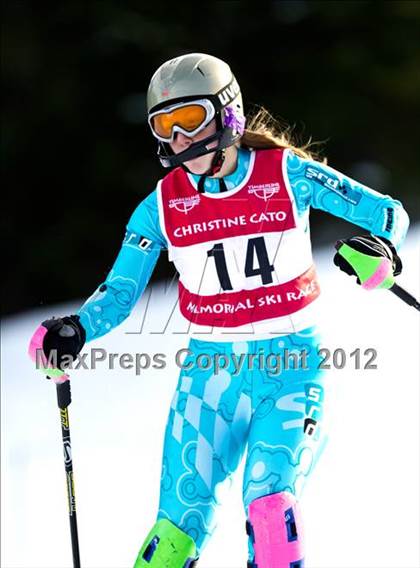 Thumbnail 3 in 2012 Evan Wood Memorial Race photogallery.