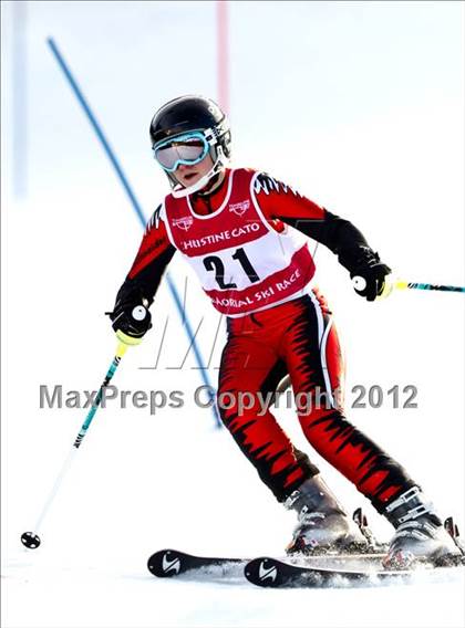 Thumbnail 3 in 2012 Evan Wood Memorial Race photogallery.