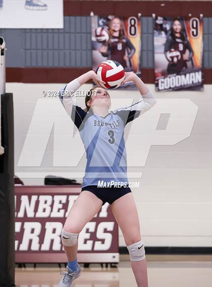 Thumbnail 2 in Brookville vs Cranberry Area (PIAA D9 AA Semifinal) photogallery.