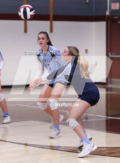 Thumbnail 1 in Brookville vs Cranberry Area (PIAA D9 AA Semifinal) photogallery.