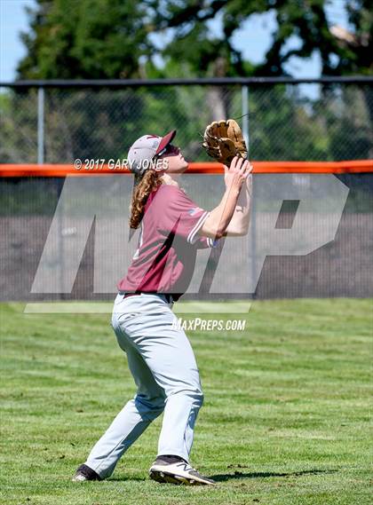 Thumbnail 2 in Whitney @ Roseville (game 1) photogallery.