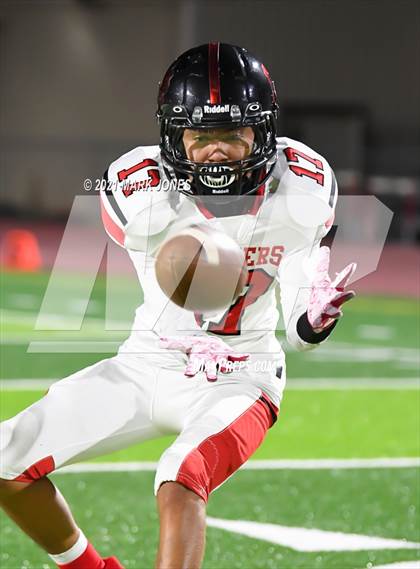 Thumbnail 2 in Coconino @ Glendale (AIA 4A Round 1 Playoff)  photogallery.