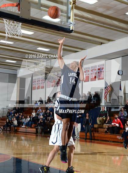 Thumbnail 1 in West Ranch vs. Loyola (Rose City Roundball Classic) photogallery.