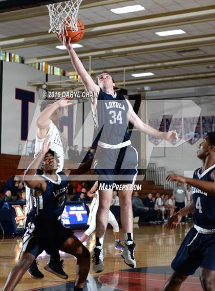 Thumbnail 1 in West Ranch vs. Loyola (Rose City Roundball Classic) photogallery.