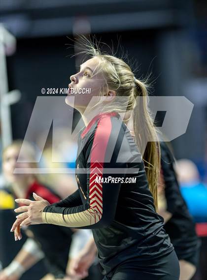 Thumbnail 2 in Morgantown vs. University (WVSSAC Class AAAA Quarterfinal) photogallery.