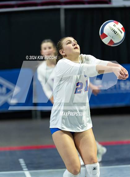 Thumbnail 3 in Morgantown vs. University (WVSSAC Class AAAA Quarterfinal) photogallery.