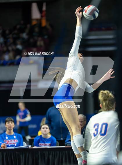 Thumbnail 3 in Morgantown vs. University (WVSSAC Class AAAA Quarterfinal) photogallery.