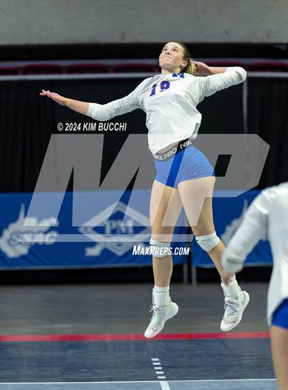 Thumbnail 2 in Morgantown vs. University (WVSSAC Class AAAA Quarterfinal) photogallery.