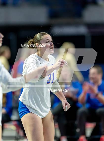 Thumbnail 2 in Morgantown vs. University (WVSSAC Class AAAA Quarterfinal) photogallery.