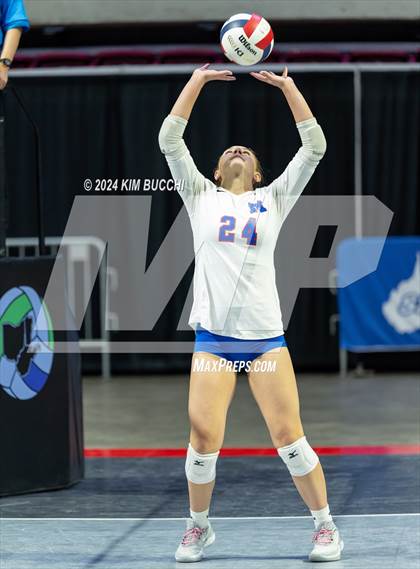 Thumbnail 3 in Morgantown vs. University (WVSSAC Class AAAA Quarterfinal) photogallery.
