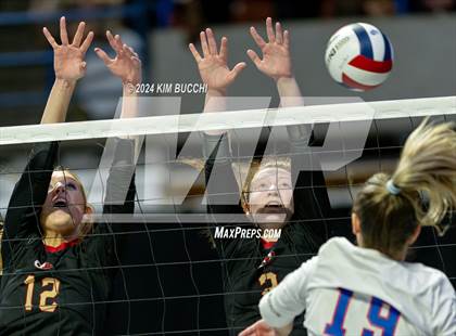 Thumbnail 3 in Morgantown vs. University (WVSSAC Class AAAA Quarterfinal) photogallery.
