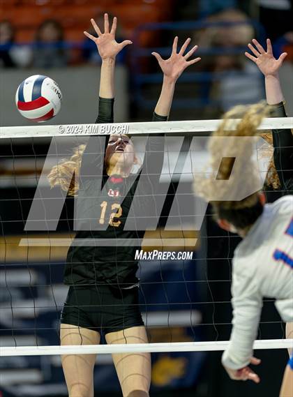 Thumbnail 2 in Morgantown vs. University (WVSSAC Class AAAA Quarterfinal) photogallery.