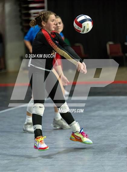 Thumbnail 3 in Morgantown vs. University (WVSSAC Class AAAA Quarterfinal) photogallery.