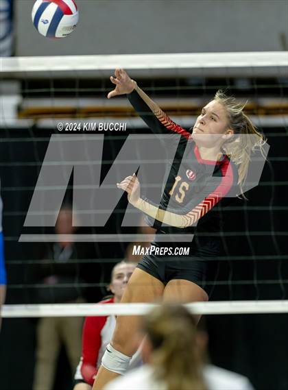Thumbnail 3 in Morgantown vs. University (WVSSAC Class AAAA Quarterfinal) photogallery.