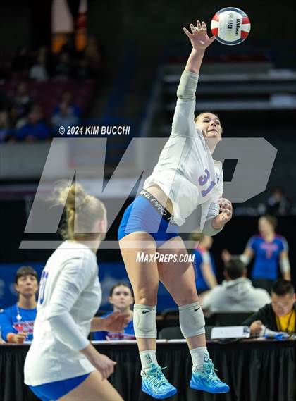 Thumbnail 1 in Morgantown vs. University (WVSSAC Class AAAA Quarterfinal) photogallery.