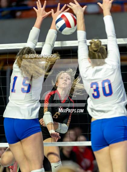 Thumbnail 1 in Morgantown vs. University (WVSSAC Class AAAA Quarterfinal) photogallery.