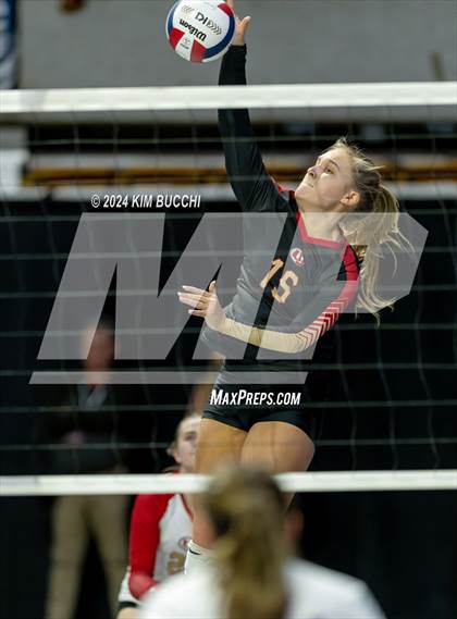 Thumbnail 1 in Morgantown vs. University (WVSSAC Class AAAA Quarterfinal) photogallery.