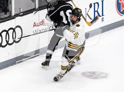Thumbnail 1 in Daniel Hand vs Rogers/Middletown/Tiverton (Crusader Christmas Classic) photogallery.