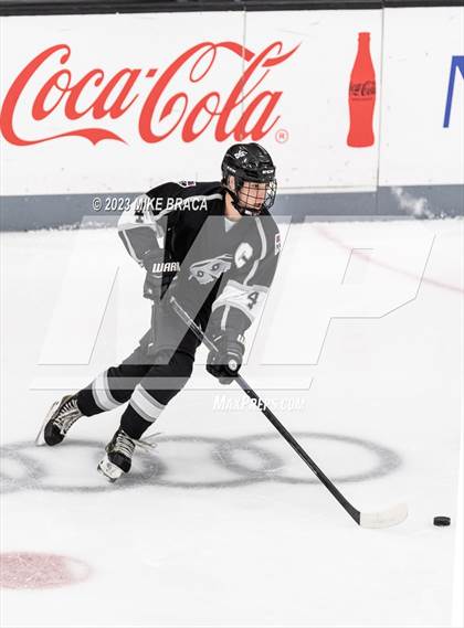 Thumbnail 3 in Daniel Hand vs Rogers/Middletown/Tiverton (Crusader Christmas Classic) photogallery.