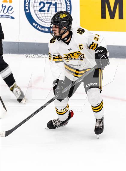 Thumbnail 3 in Daniel Hand vs Rogers/Middletown/Tiverton (Crusader Christmas Classic) photogallery.