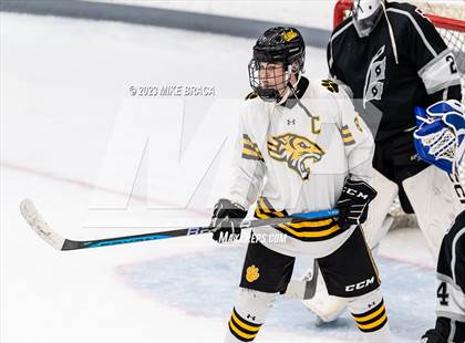 Thumbnail 2 in Daniel Hand vs Rogers/Middletown/Tiverton (Crusader Christmas Classic) photogallery.