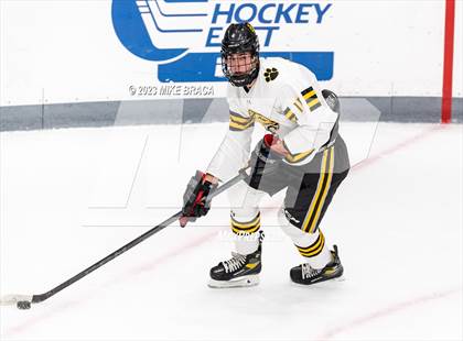 Thumbnail 2 in Daniel Hand vs Rogers/Middletown/Tiverton (Crusader Christmas Classic) photogallery.