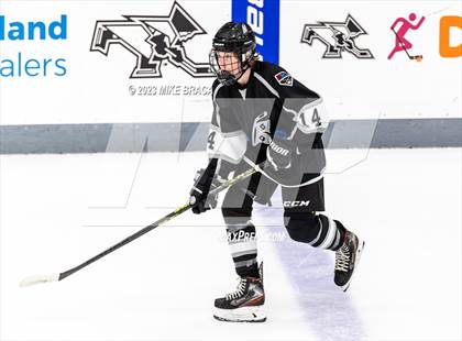 Thumbnail 2 in Daniel Hand vs Rogers/Middletown/Tiverton (Crusader Christmas Classic) photogallery.